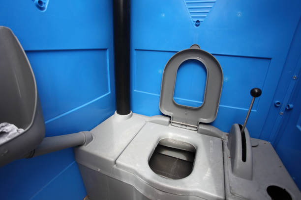 Types of Portable Toilets We Offer in Excelsior Springs, MO